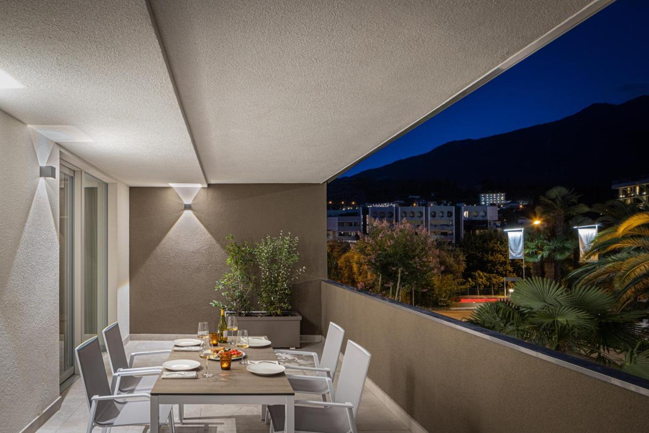 Aris Apartments & Sky Pool - Tonelli Hotels - Adult Friendly Riva del Garda Ngoại thất bức ảnh