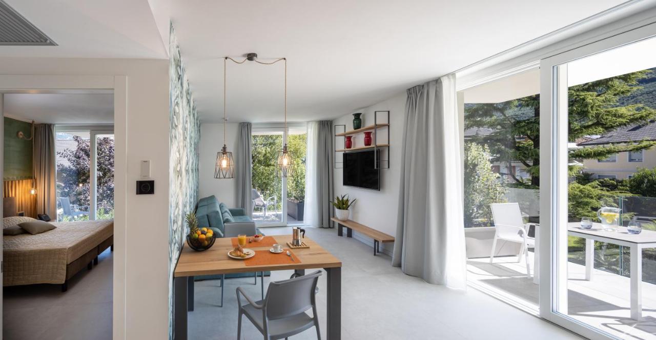 Aris Apartments & Sky Pool - Tonelli Hotels - Adult Friendly Riva del Garda Ngoại thất bức ảnh