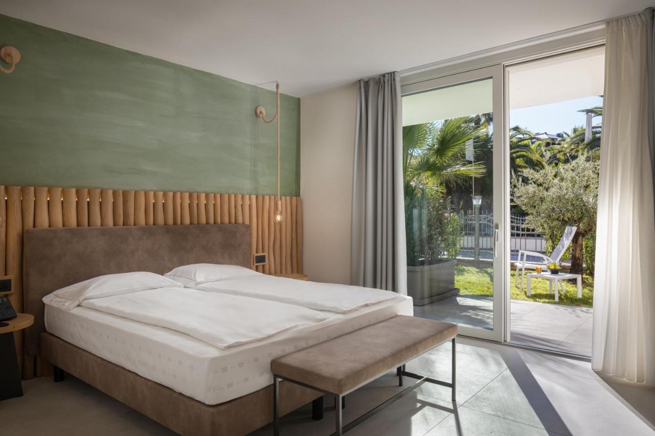 Aris Apartments & Sky Pool - Tonelli Hotels - Adult Friendly Riva del Garda Phòng bức ảnh